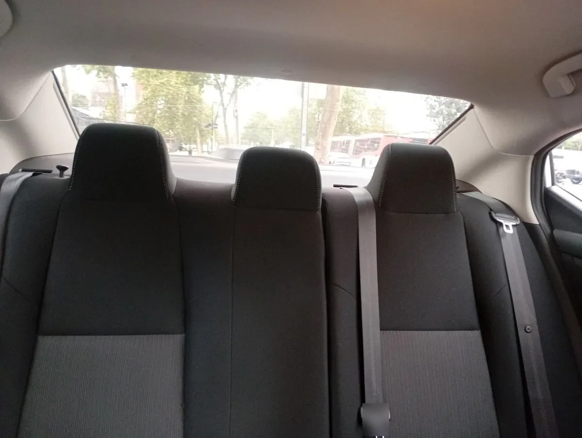 Nissan Sentra 2.0 Advance 4x2 Cvt At 4p año 2025
