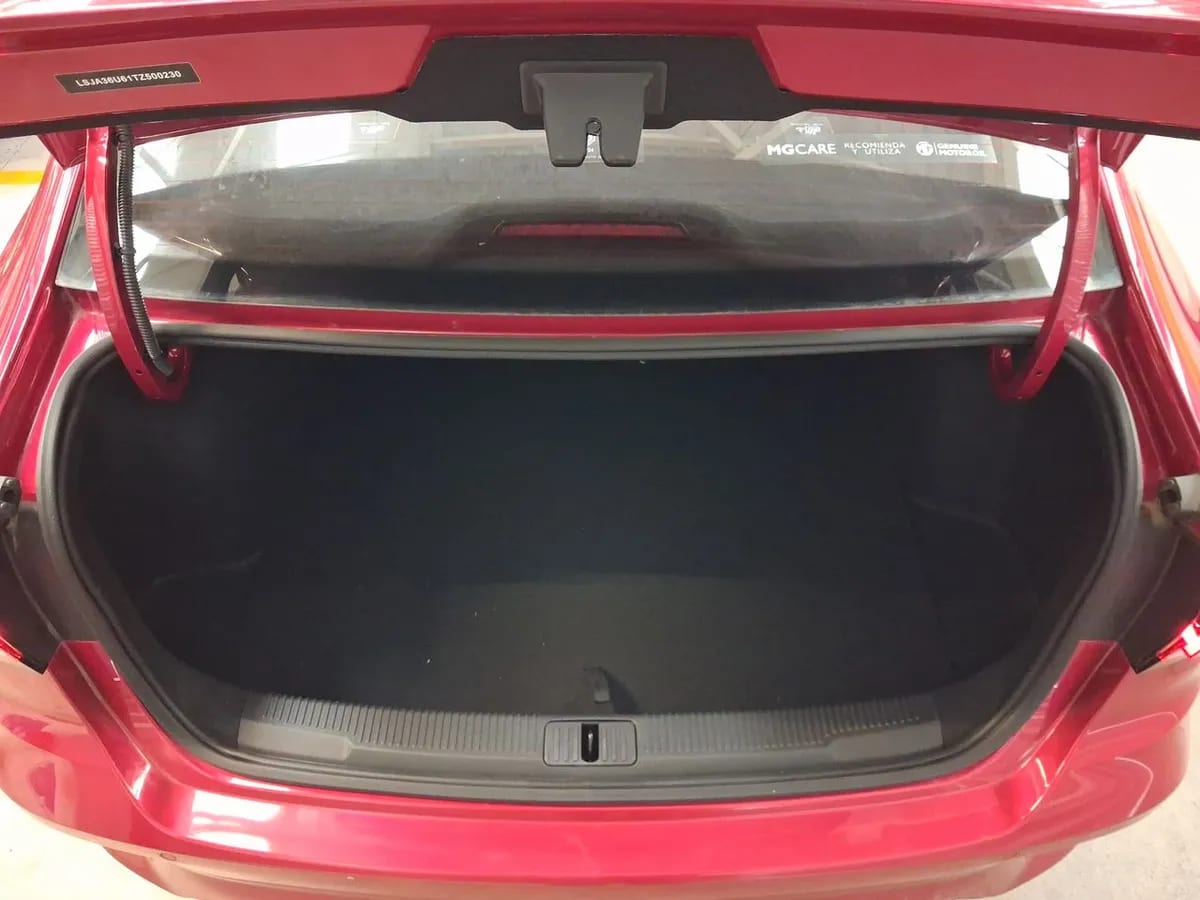 MG 5 1.5 Com 4x2 Mt 4p año 2026