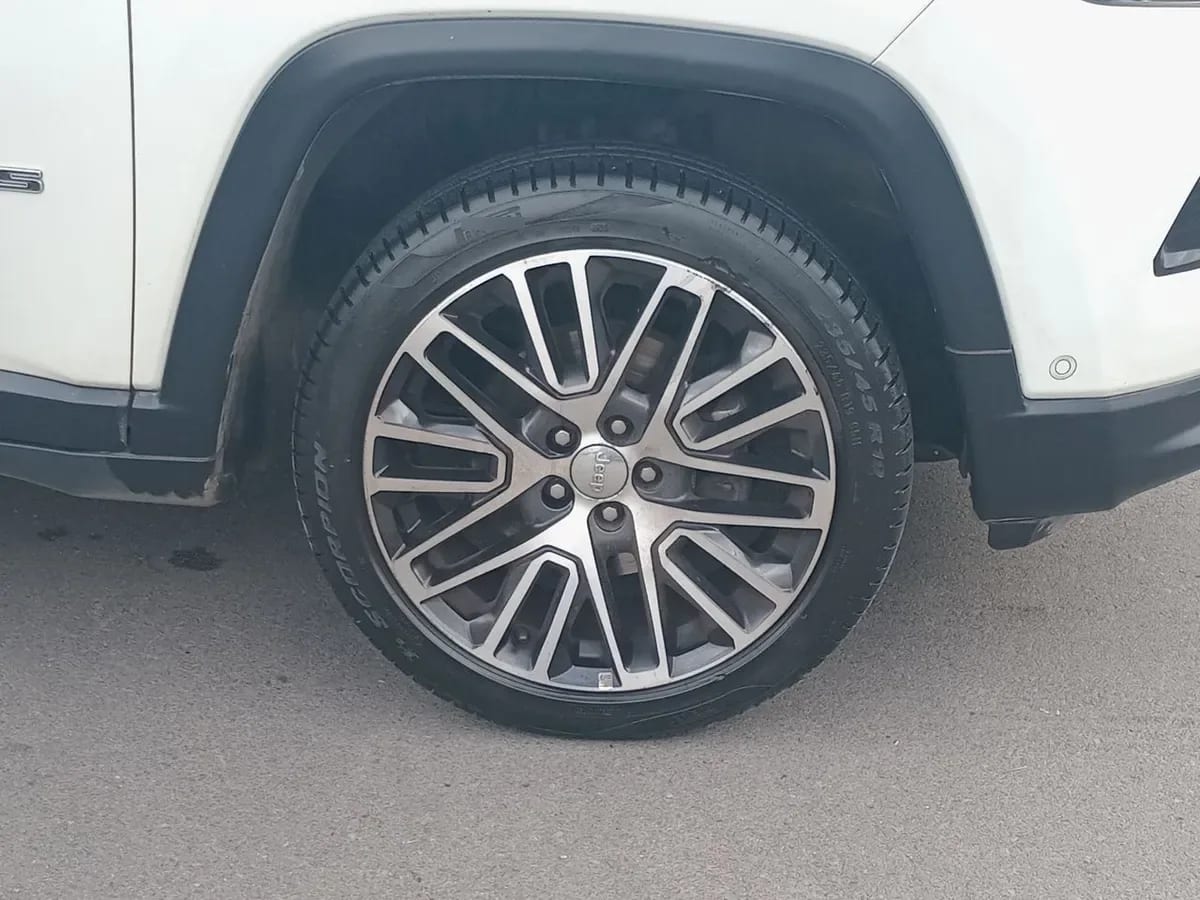 Jeep Compass 1.3 Limited 4x2 At 5p año 2023
