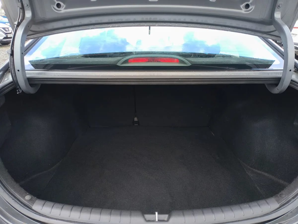 Hyundai Accent 1.4 Hci Value 4x2 Mt 4p año 2021