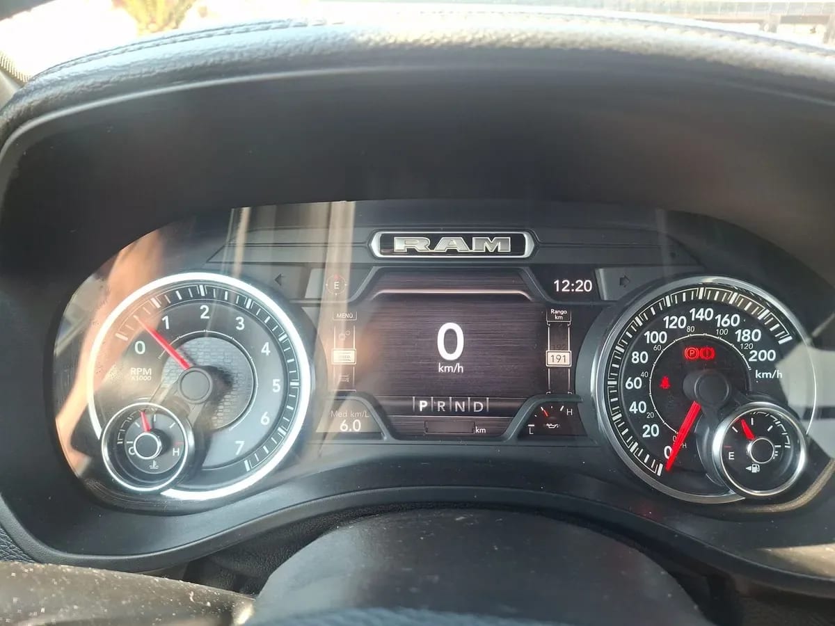 Ram 1500 5.7 Laramie Sport 4x4 At 4p año 2022