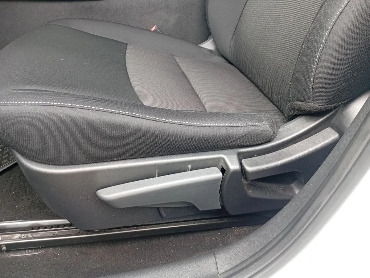 Nissan Sentra 2.0 Advance 4x2 Cvt At 4p año 2025
