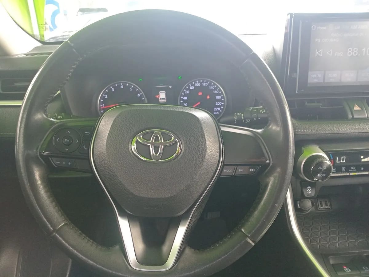 Toyota Rav 4 2.0 Xle 4x2 Cvt At 5p año 2020
