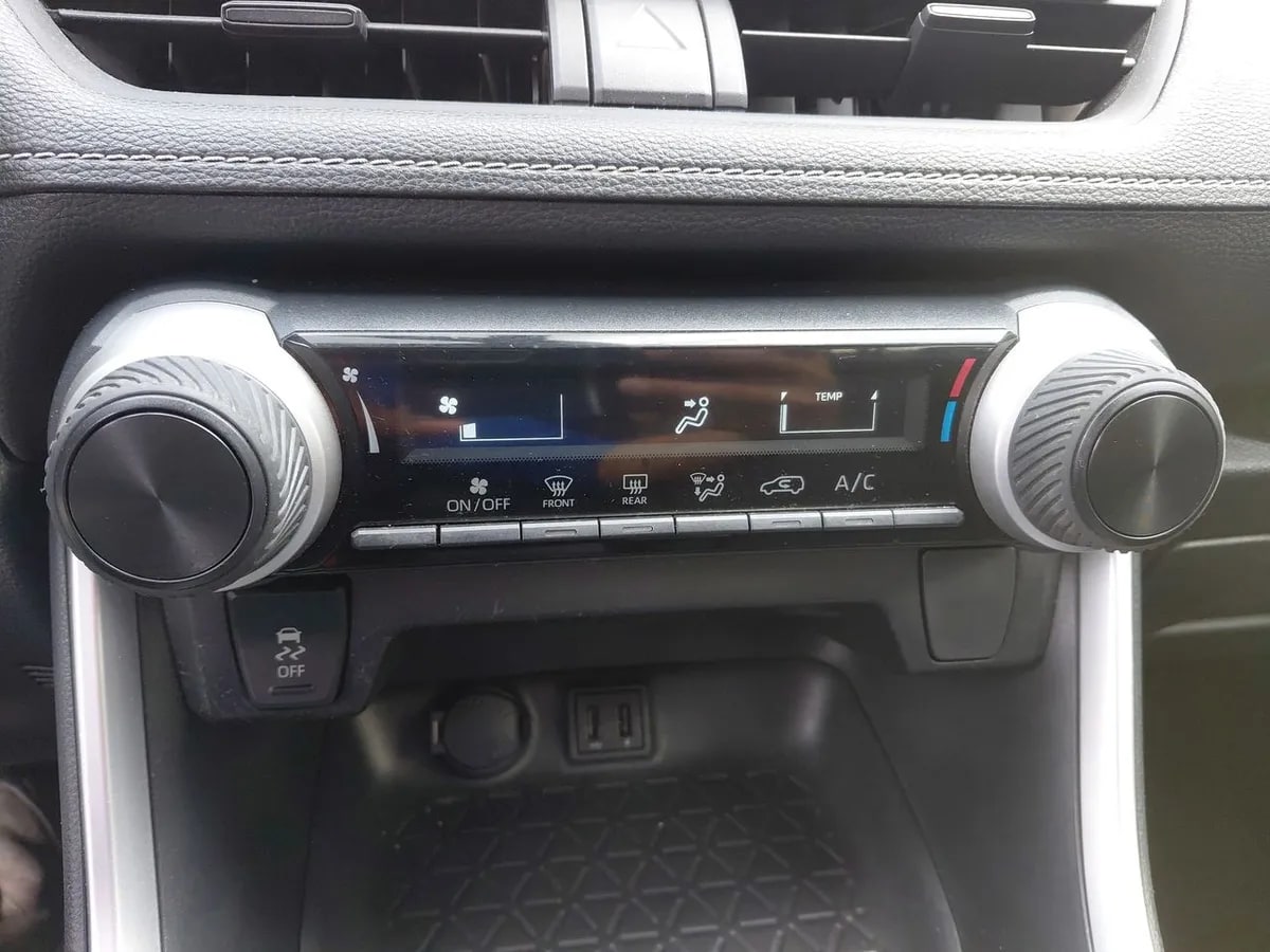 Toyota Rav 4 2.0 Le 4x2 Cvt At 5p año 2022