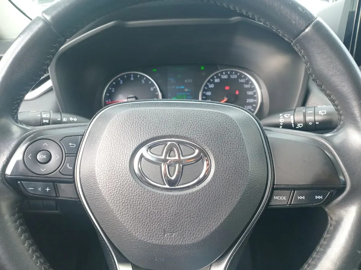 Toyota Rav 4 2.0 Xle 4x2 Cvt At 5p año 2020