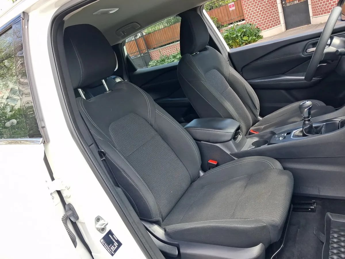 Nissan Qashqai 1.3t Sense 2wd Mt 5p año 2023