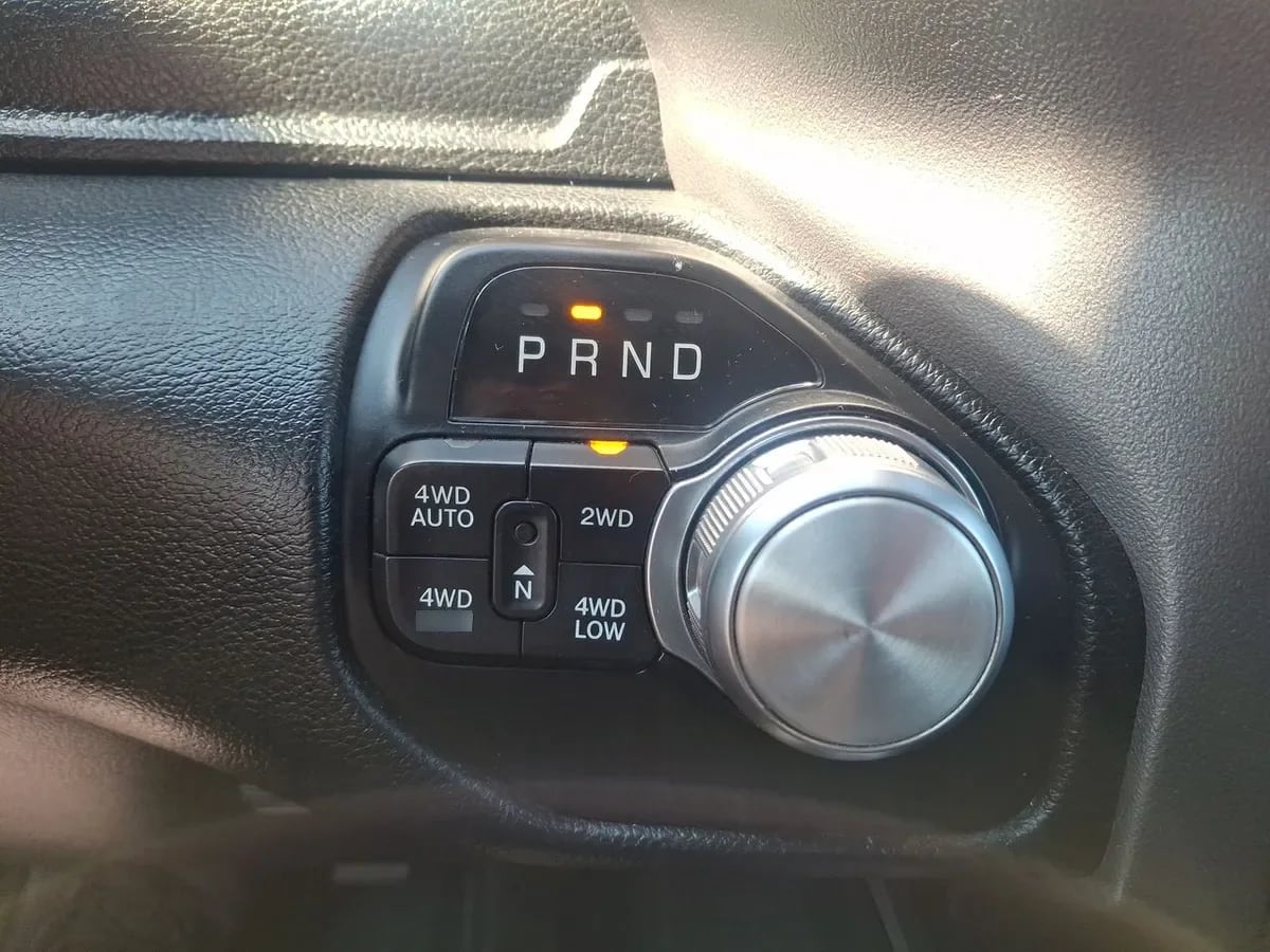 Ram 1500 5.7 Laramie Sport 4x4 At 4p año 2022