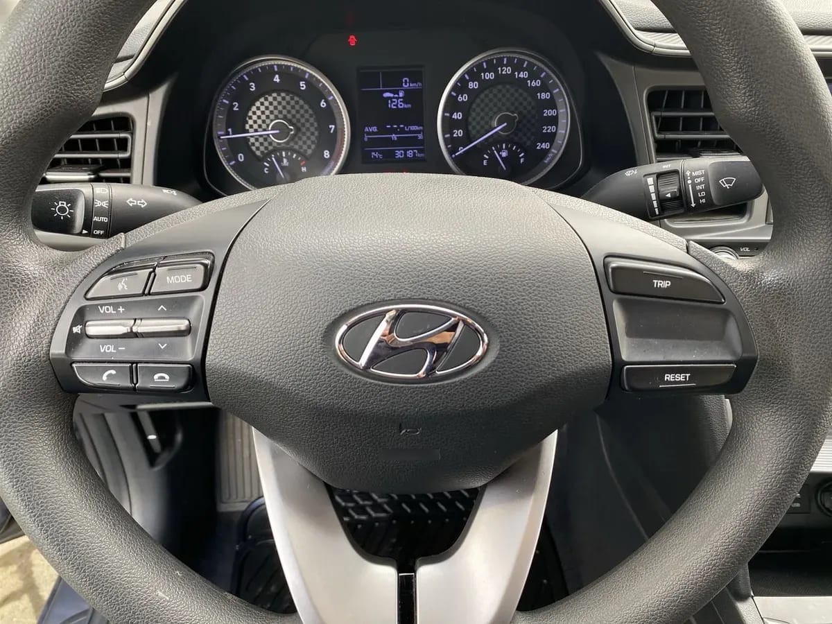 Hyundai Elantra 1.6 Value Fl 4x2 Mt 4p año 2021
