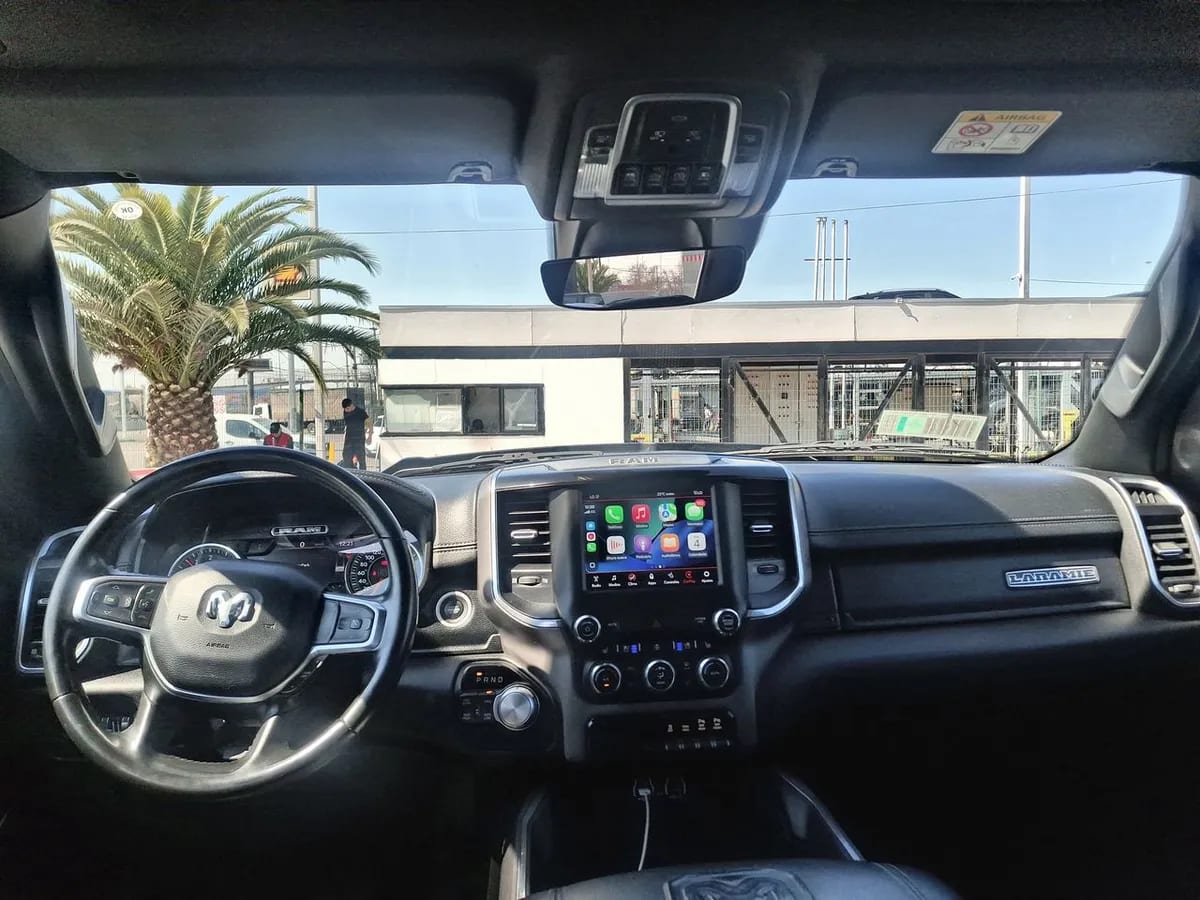 Ram 1500 5.7 Laramie Sport 4x4 At 4p año 2022