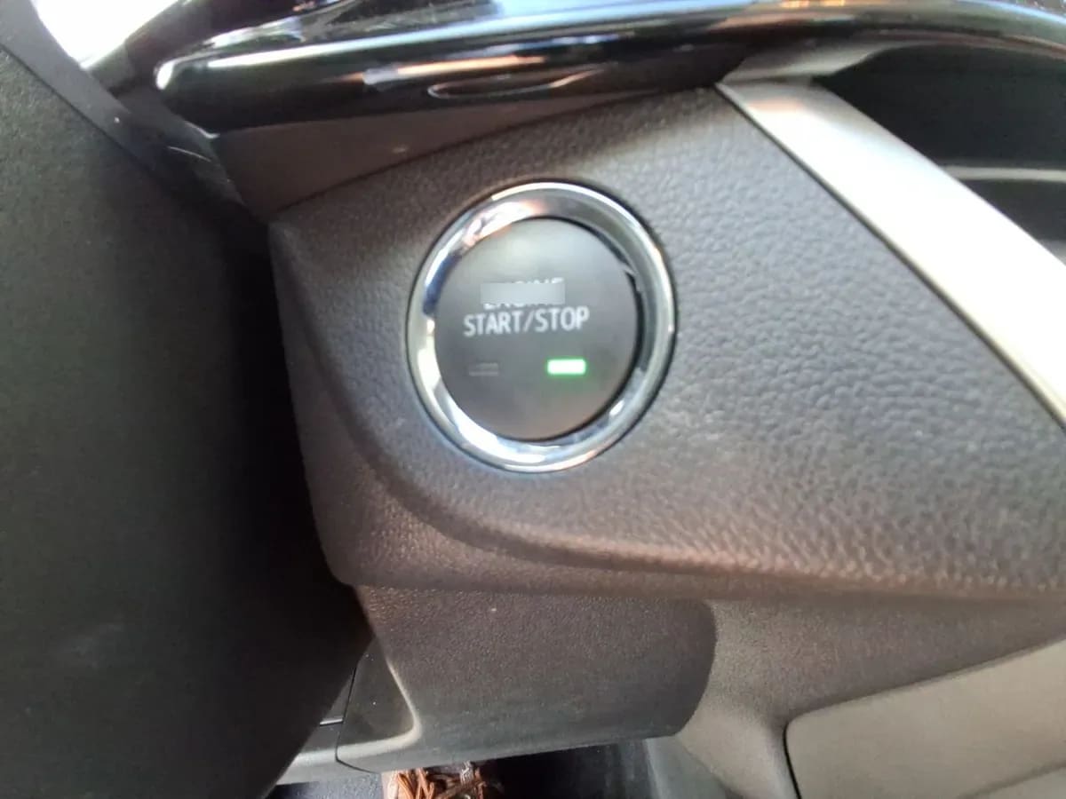 Chevrolet Tracker 1.2t Ltz T 4x2 At 5p año 2026