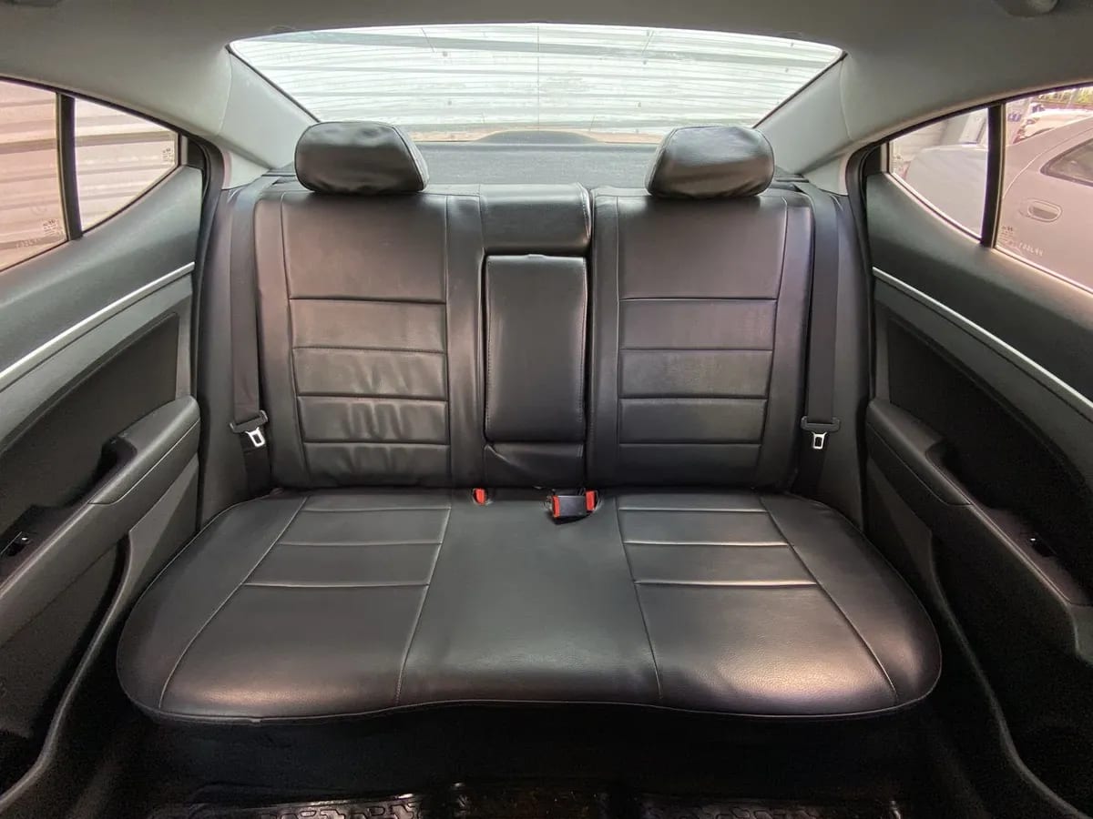 Hyundai Elantra 1.6 Value Fl 4x2 Mt 4p año 2021