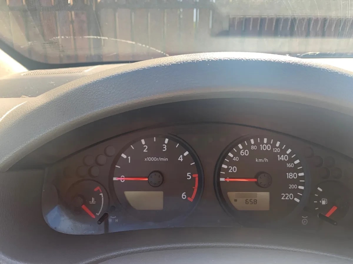NISSAN NAVARA 2.5 Se Lsd Mt 4x4 Diesel año 2014