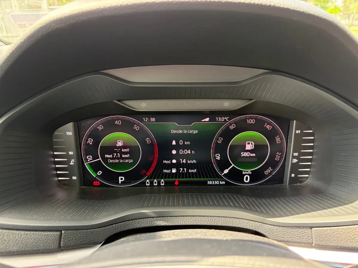 Skoda KAROQ 1.4 Tsi Style At año 2022