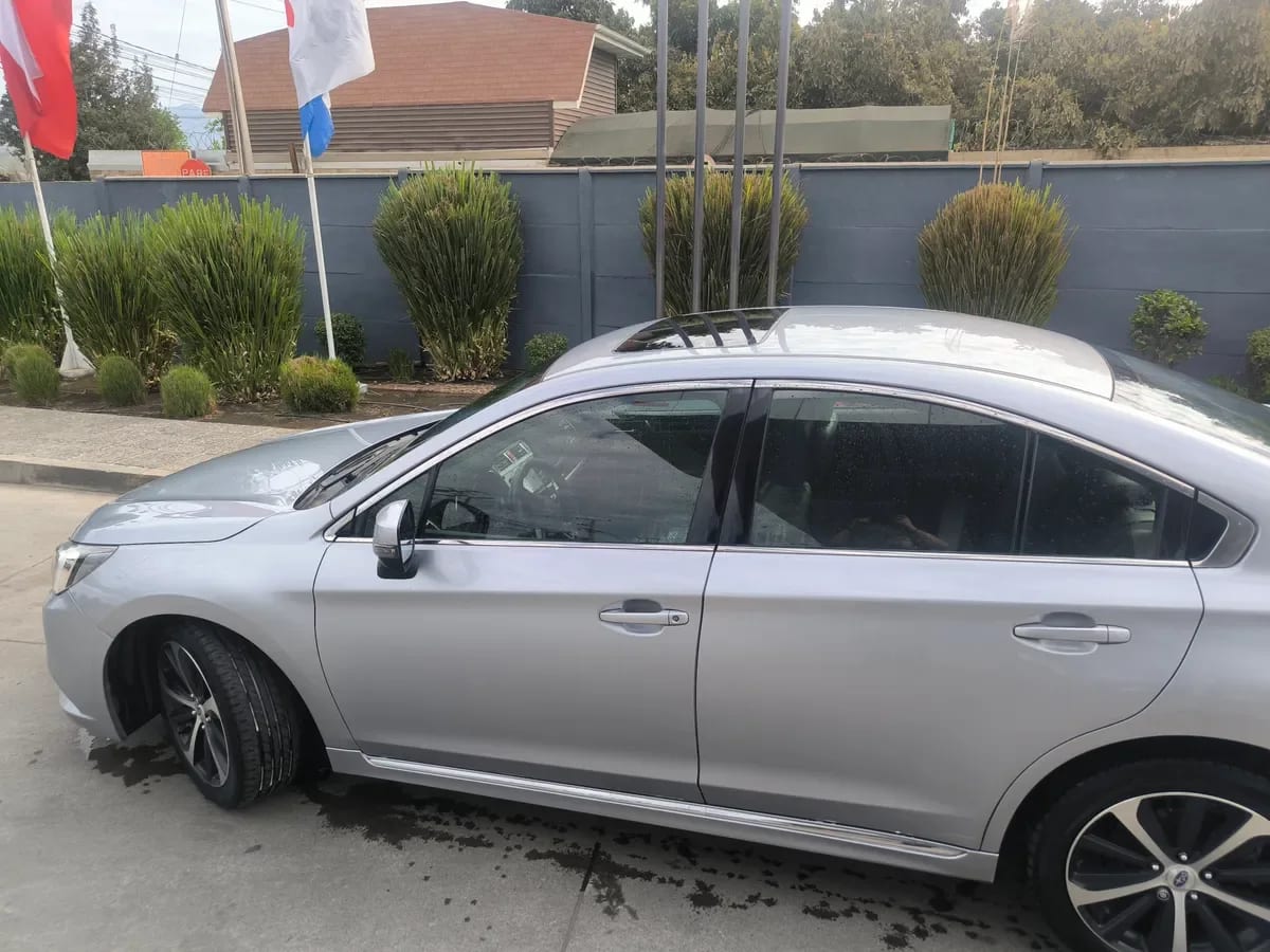 Subaru LEGACY Otra año 2018