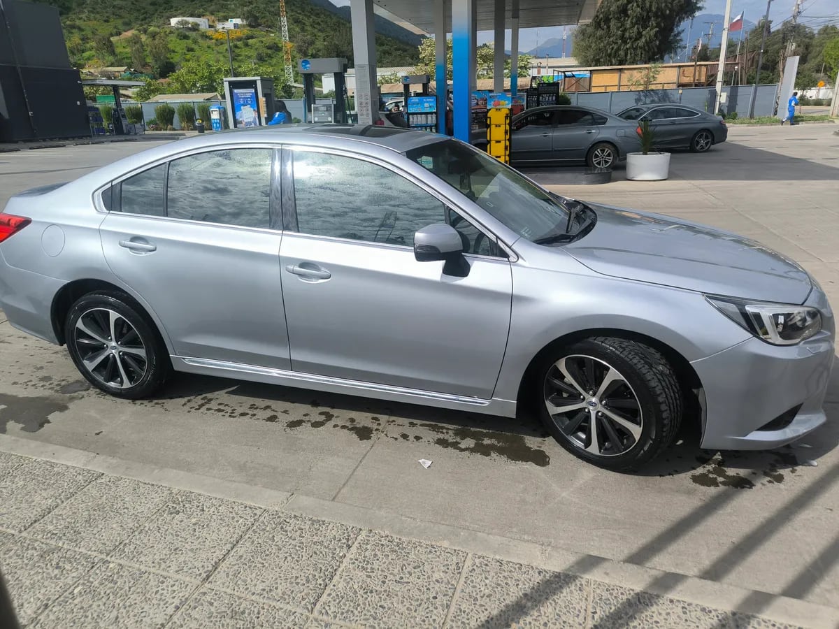 Subaru LEGACY Otra año 2018