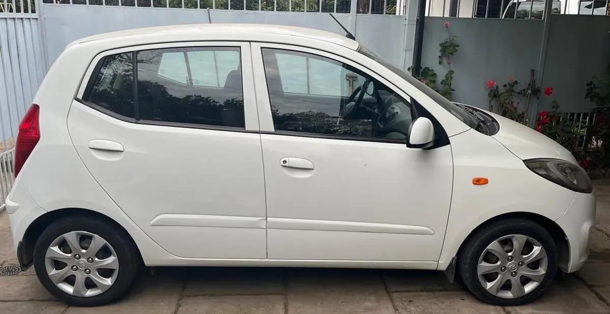Hyundai I-10 1.1 Fl Gls Ac Mt año 2012