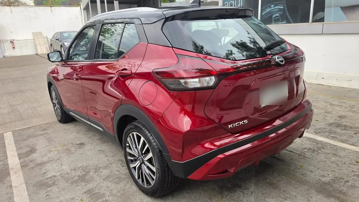 NISSAN KICKS 1.6 Exclusive At año 2024