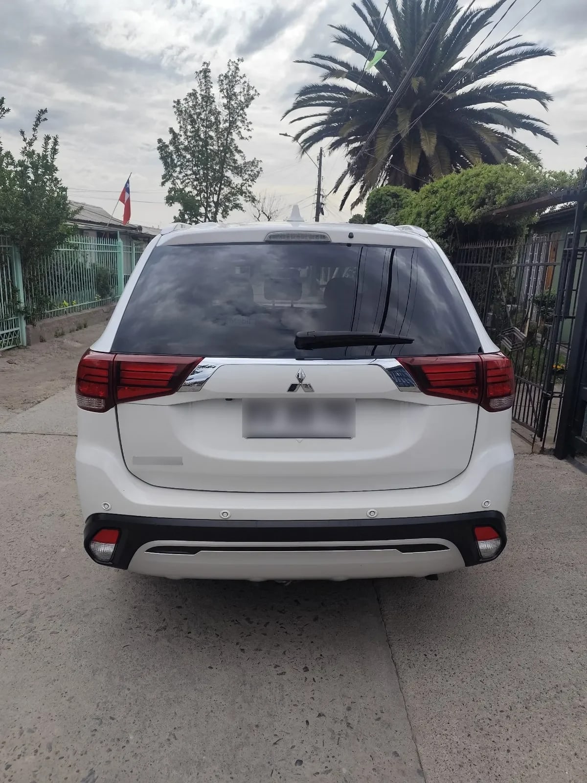 MITSUBISHI OUTLANDER 2.0 Mt 4x2 año 2022