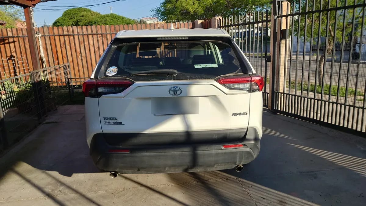 TOYOTA RAV4 2.0 Le At año 2024
