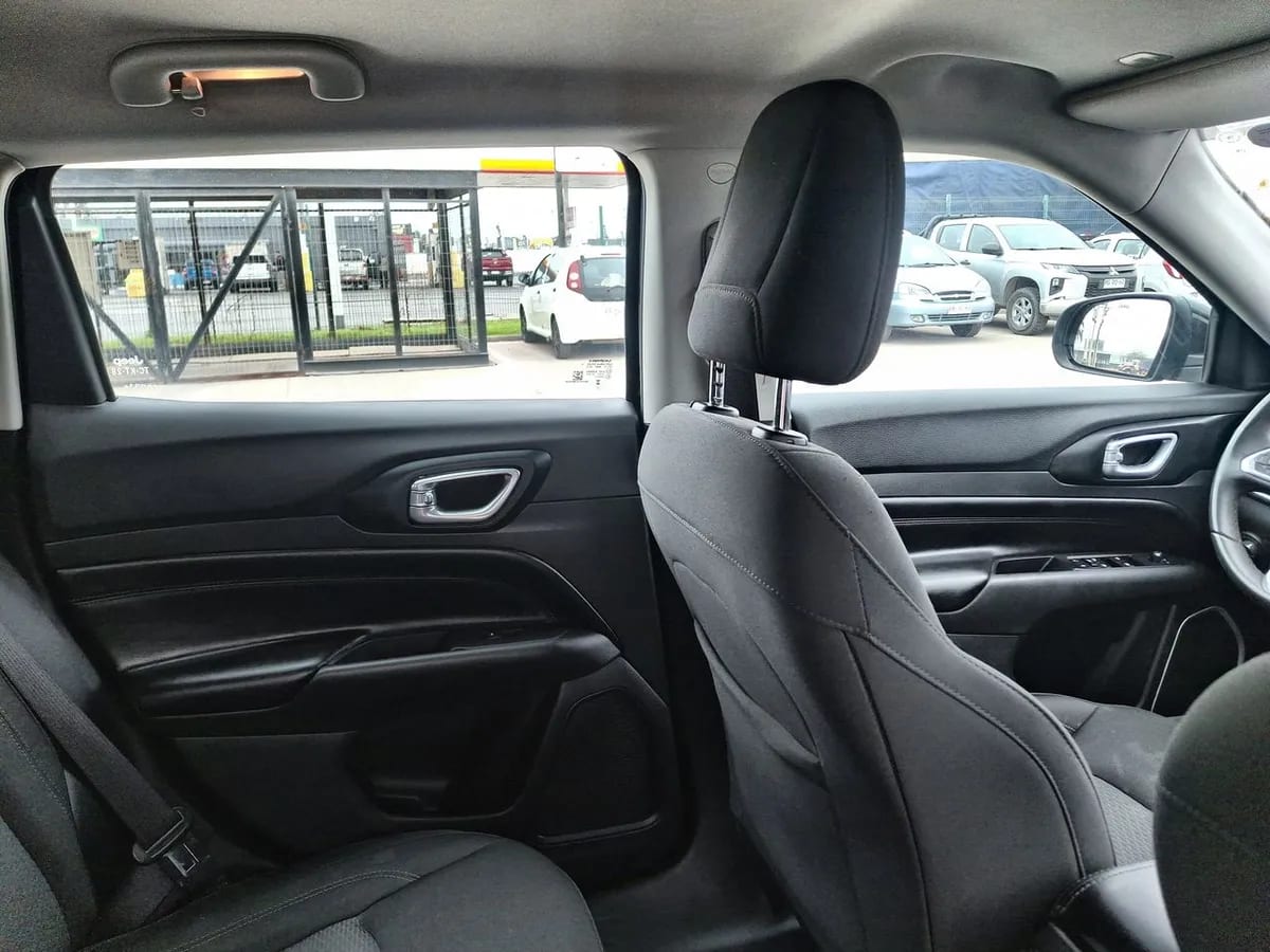 Jeep Compass 1.3 Sport 4x2 At 5p año 2024