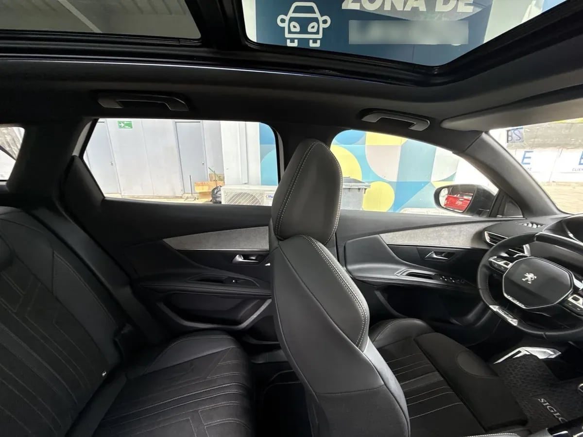 Peugeot 3008 1.6 Gt Black Pack Puretech 180 4x2 Eat8 5p año 2024