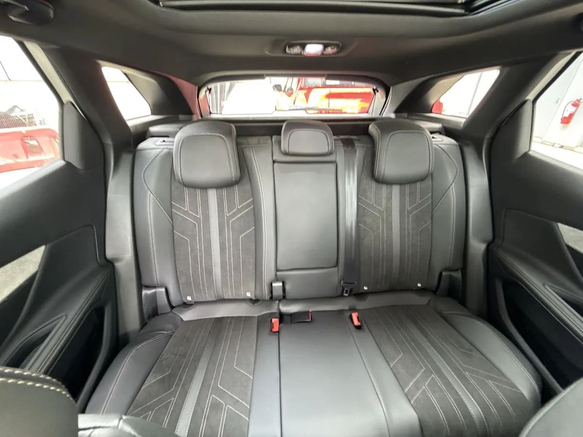 Peugeot 3008 1.6 Gt Black Pack Puretech 180 4x2 Eat8 5p año 2024