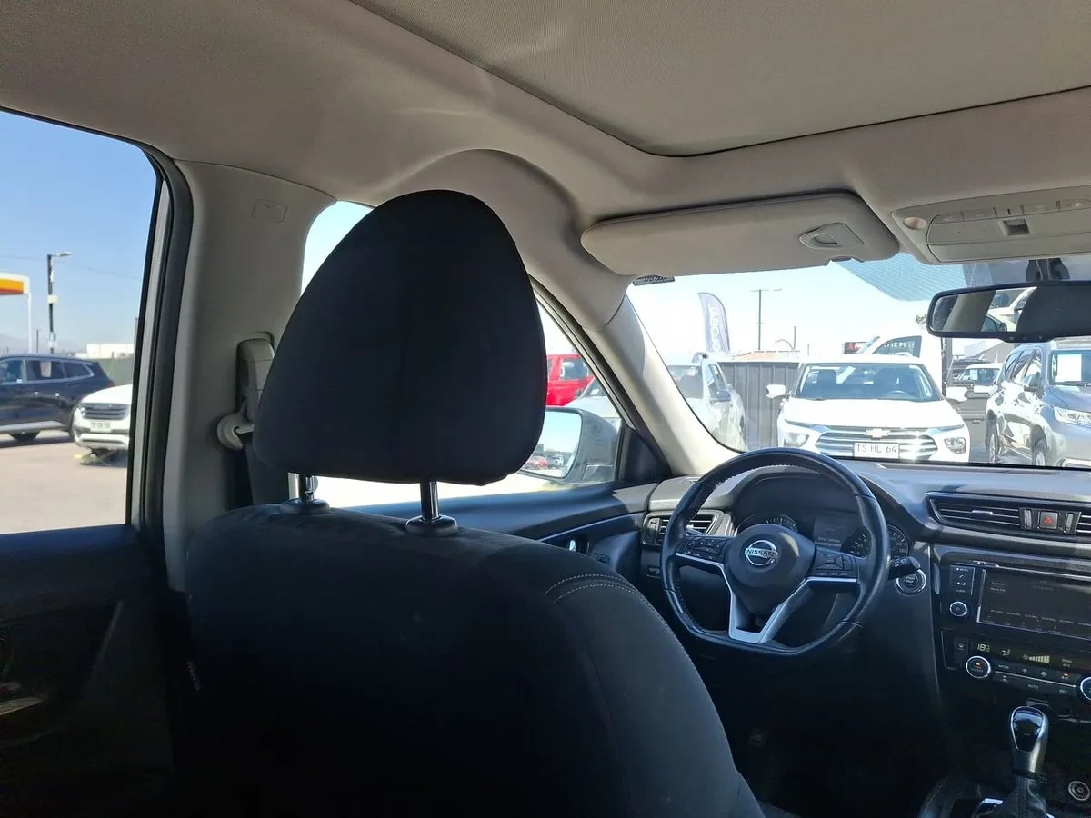 Nissan X-Trail 2.5 Advance 4x2 3row Cvt At 5p año 2021