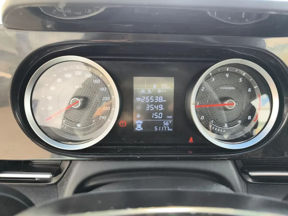 Hyundai Accent 1.5 Plus 4x2 Mt 4p año 2024