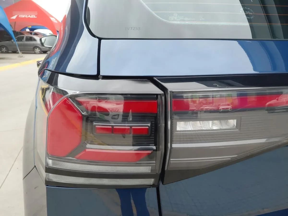 Volkswagen T-Cross 1.0 Tsi Highline 4x2 At 5p año 2025