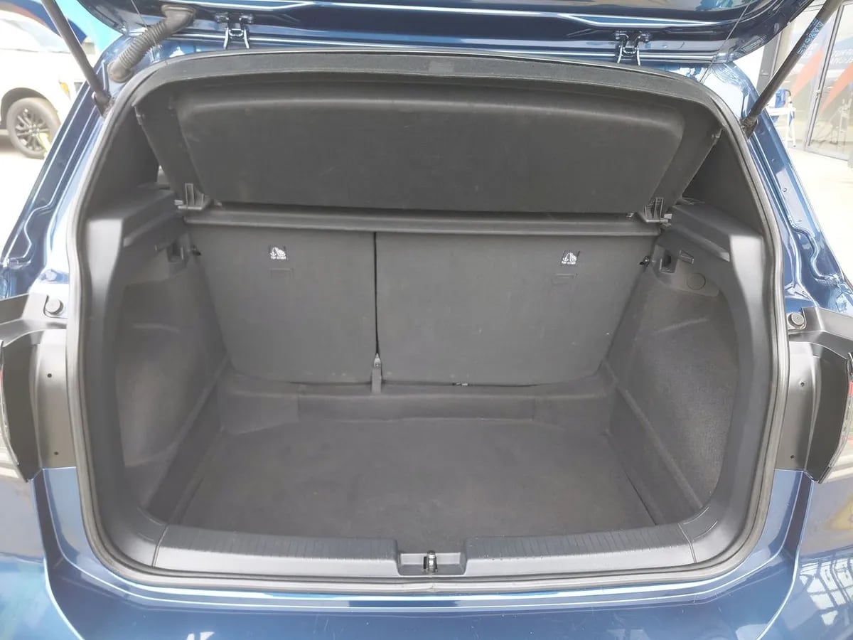 Volkswagen T-Cross 1.0 Tsi Highline 4x2 At 5p año 2025