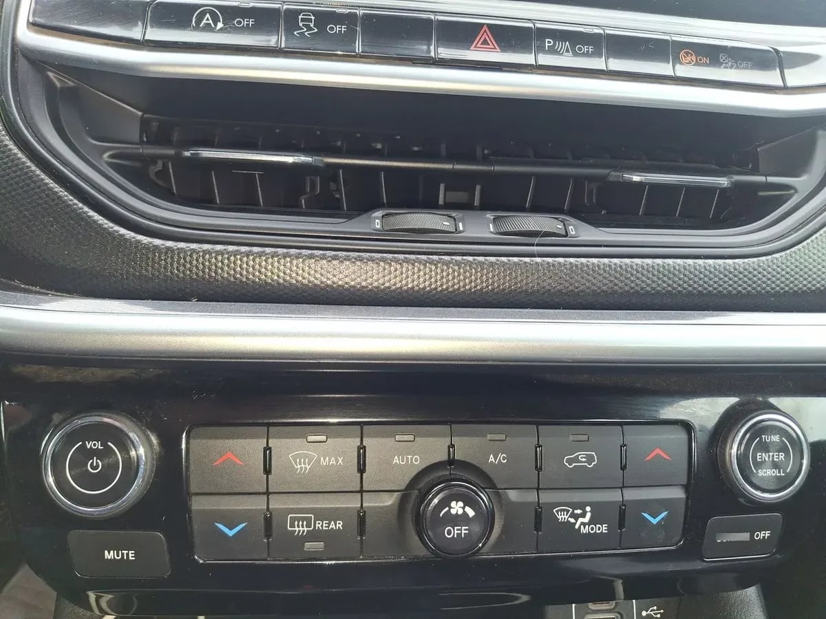 Jeep Compass 1.3 Sport 4x2 At 5p año 2024