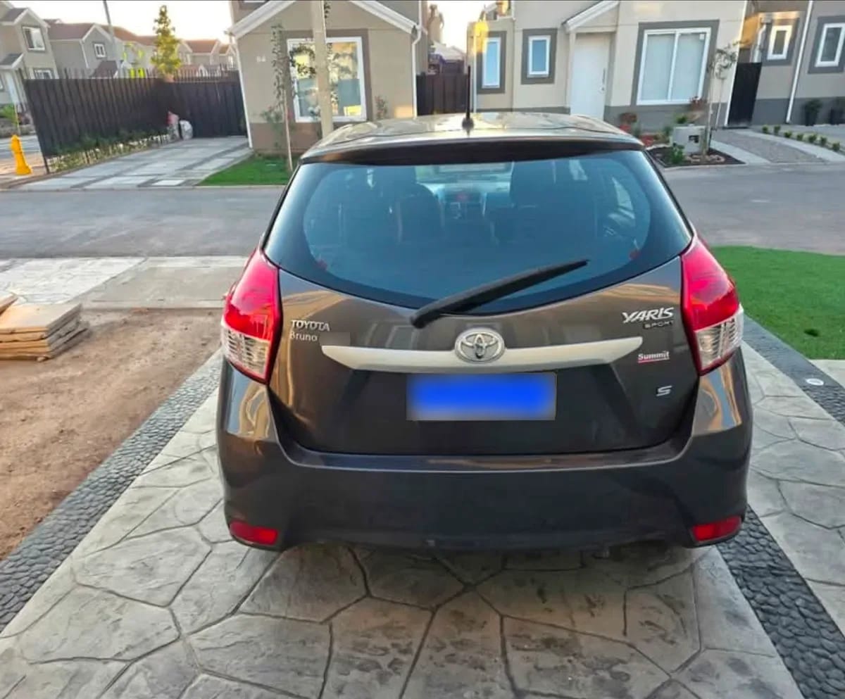 TOYOTA YARIS 1.5 Sport Sport At año 2016