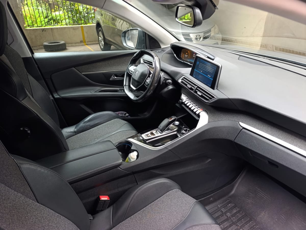 Peugeot 3008 Allure año 2020