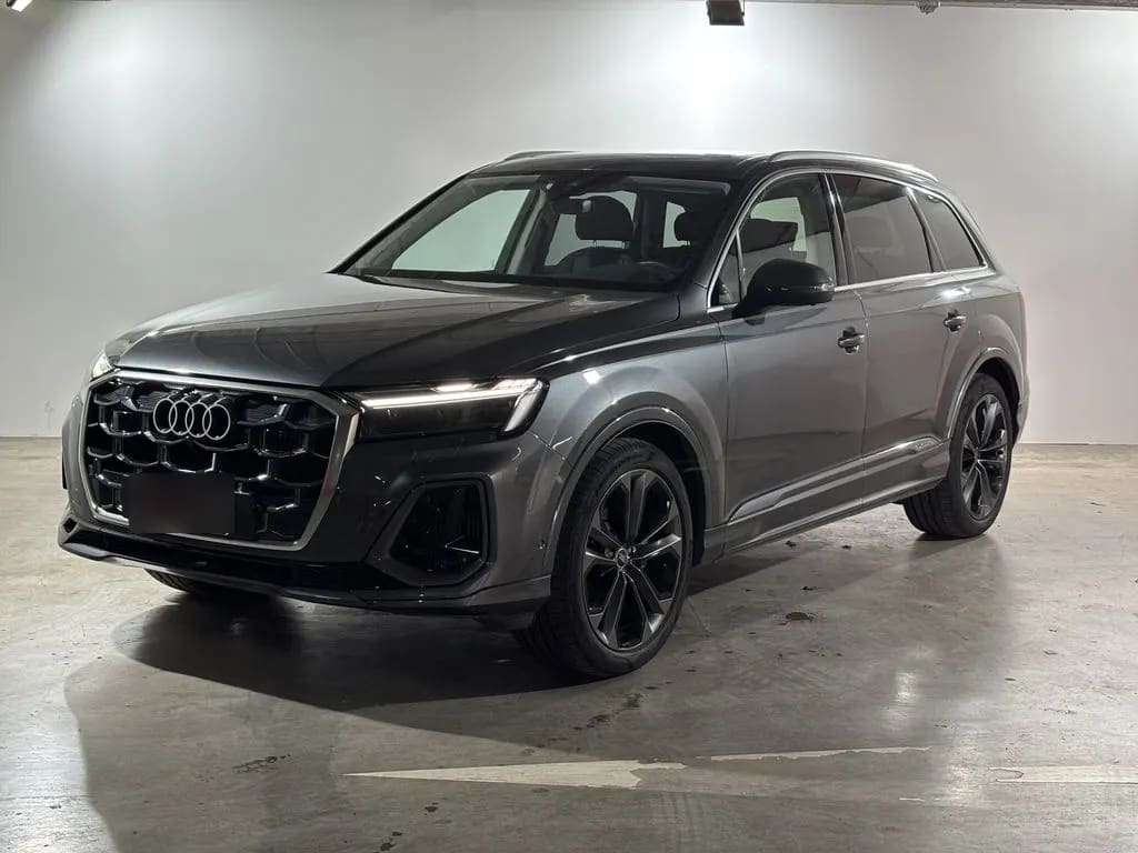 Audi Q7 3.0 55 Tfsi Sport Pi Quattro 4x4 7pas At 5p año 2025