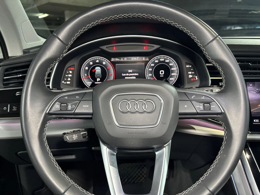 Audi Q7 3.0 55 Tfsi Sport Pi Quattro 4x4 7pas At 5p año 2025