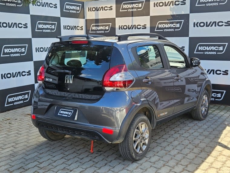 Fiat Mobi Mobi Trekking 1.0 año 2021