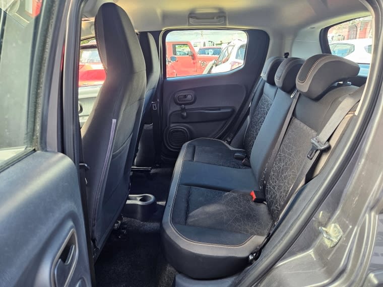 Fiat Mobi Mobi Trekking 1.0 año 2021