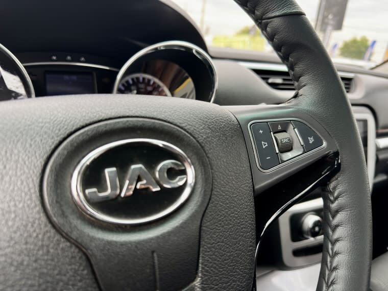 JAC T8 2.0 Comfort Mt 4x2 año 2023