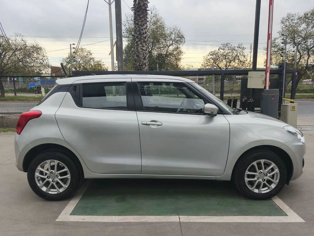 Suzuki Swift Gl 1.2 Mt año 2025