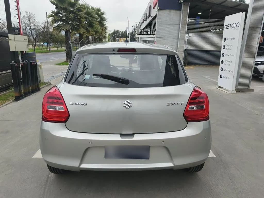 Suzuki Swift Gl 1.2 Mt año 2025