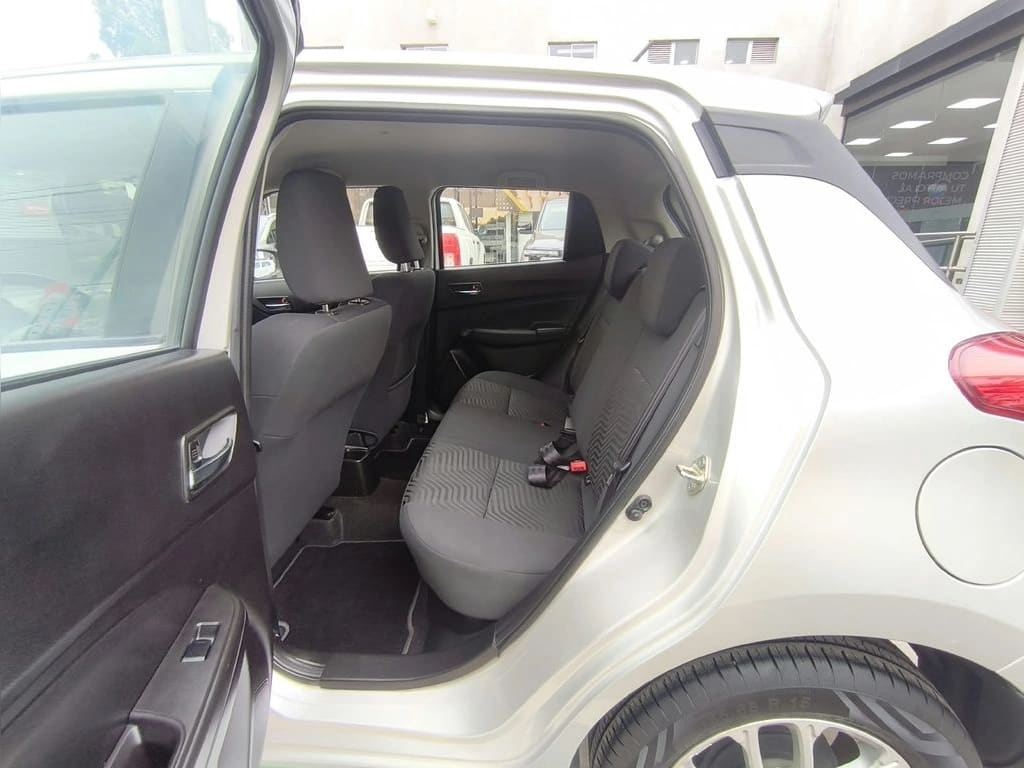Suzuki Swift Gl 1.2 Mt año 2025