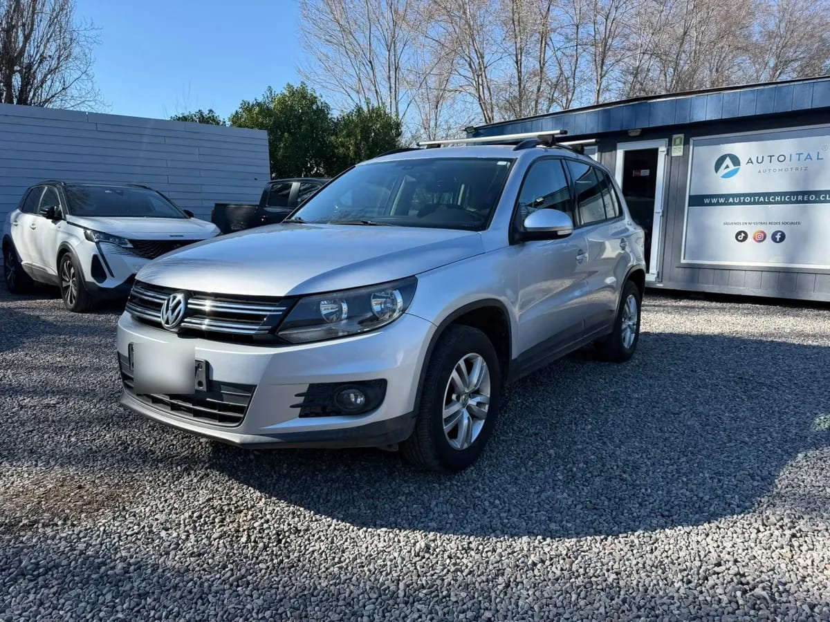 VOLKSWAGEN TIGUAN  año 2014