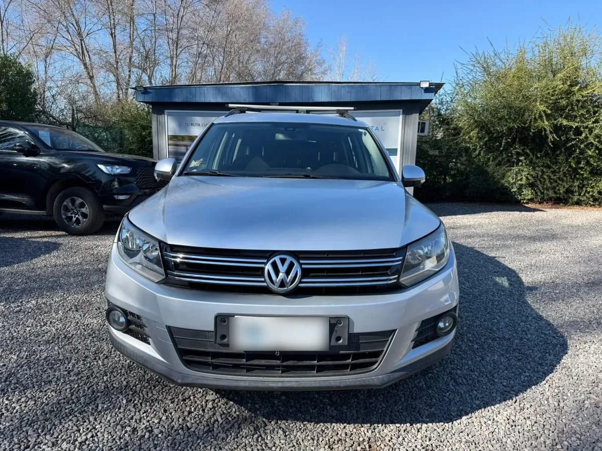 VOLKSWAGEN TIGUAN  año 2014