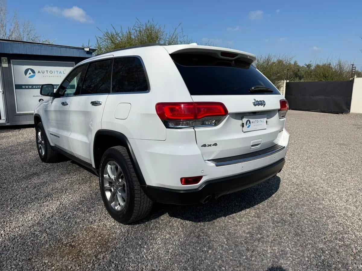 JEEP GRAND CHEROKEE  año 2016