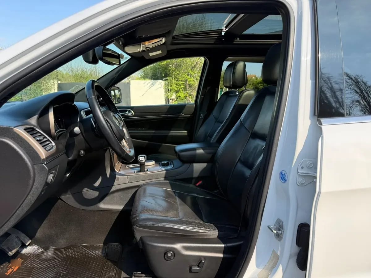 JEEP GRAND CHEROKEE  año 2016