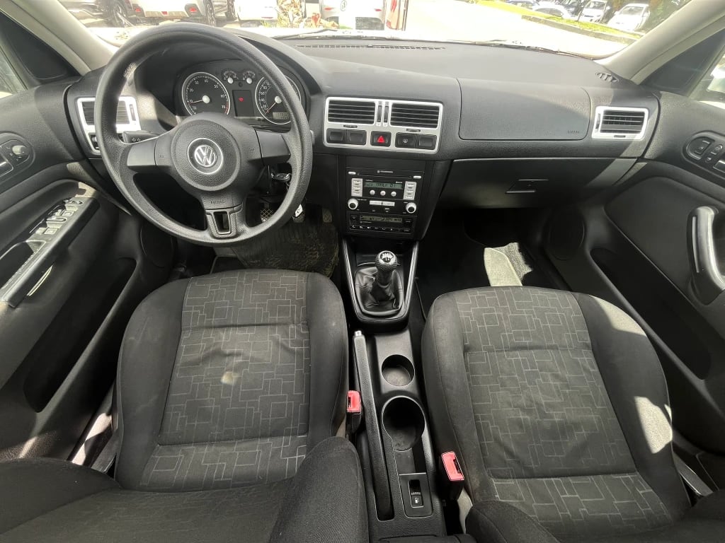 Volkswagen Bora 2.0 Trendline Mt año 2011