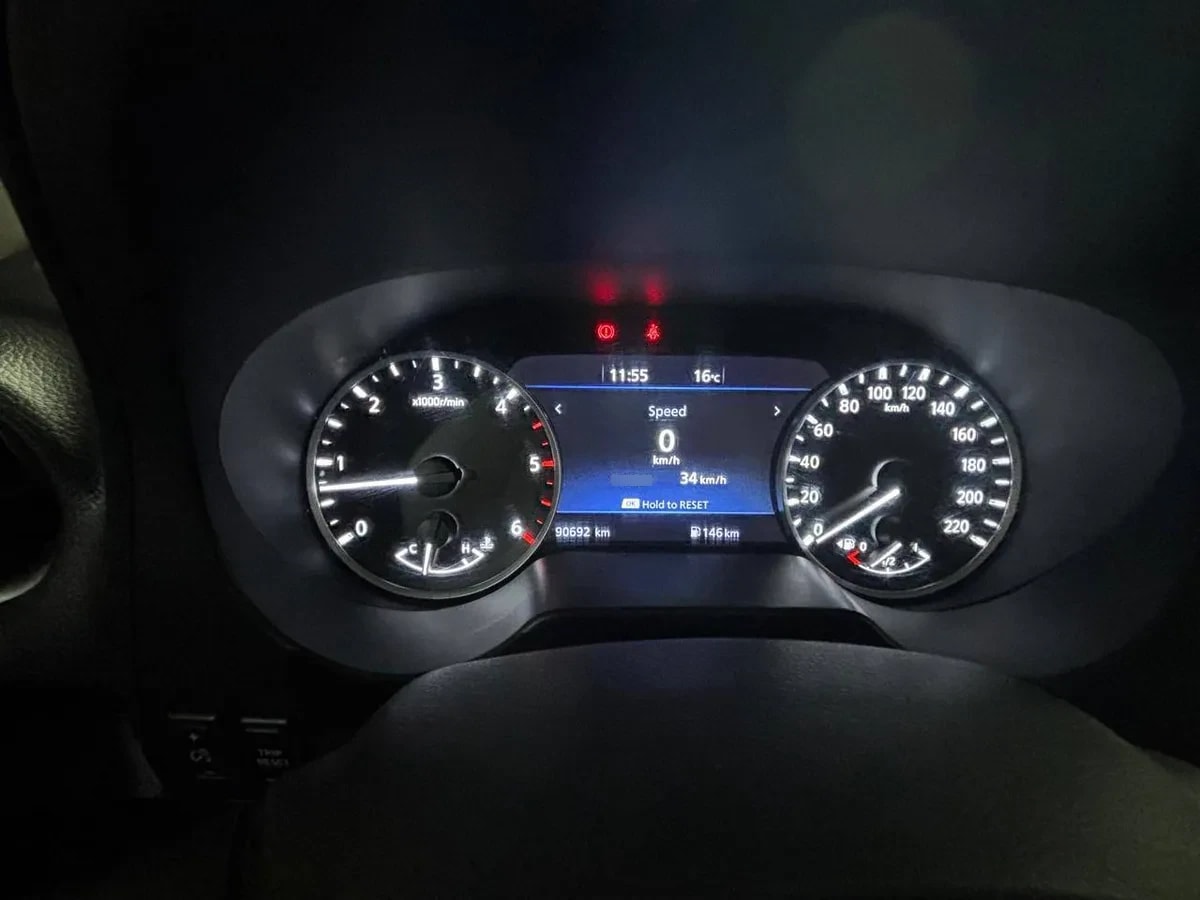 NISSAN NAVARA 2.3 Dc Xe Mt 4x2 Diesel año 2022