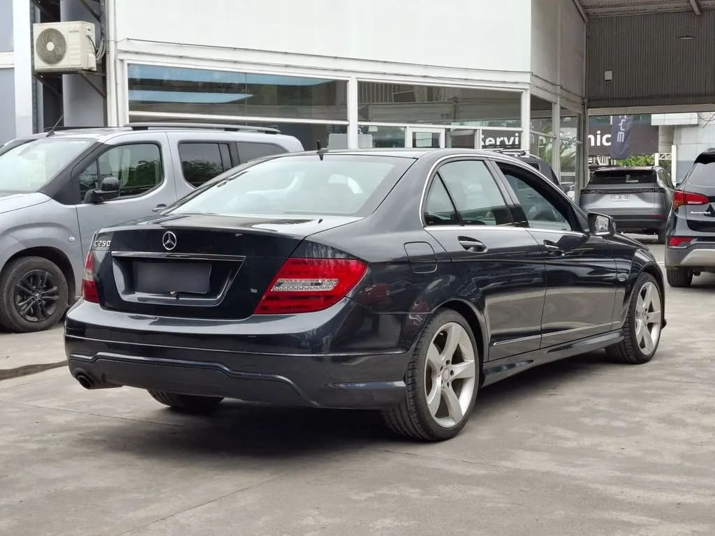 Mercedes-Benz C 250 1.8 4x2 At 4p año 2015