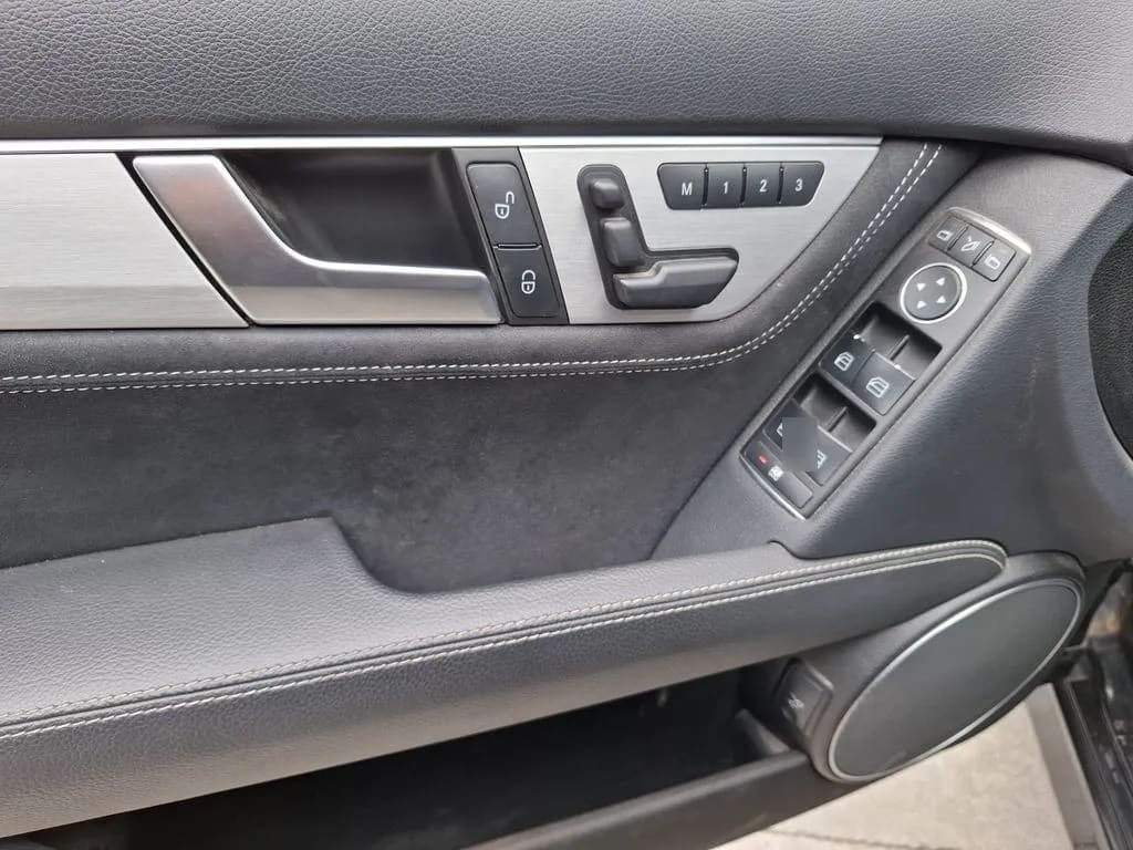 Mercedes-Benz C 250 1.8 4x2 At 4p año 2015