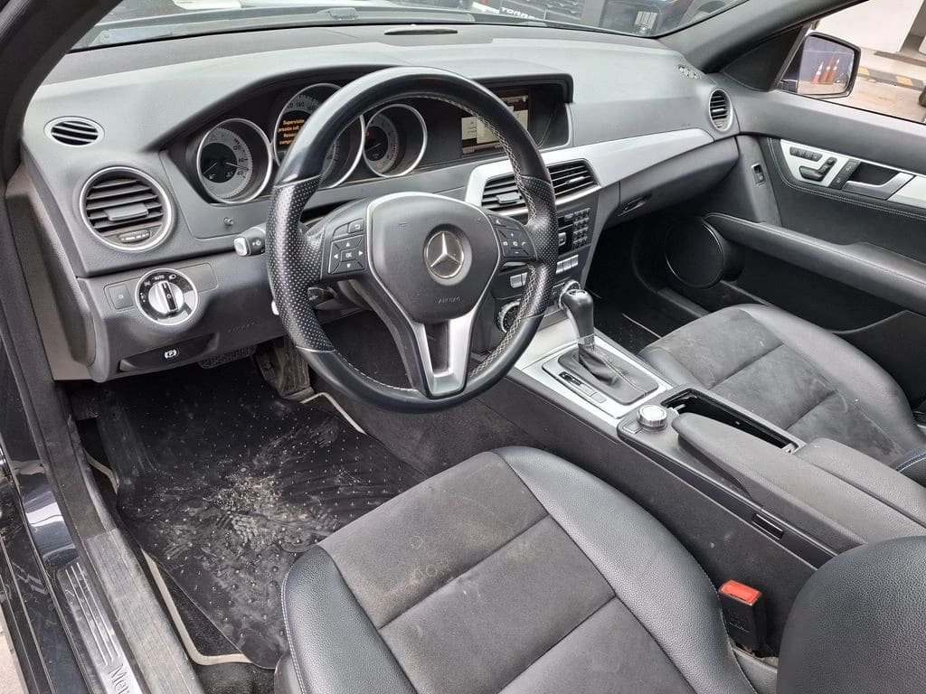 Mercedes-Benz C 250 1.8 4x2 At 4p año 2015